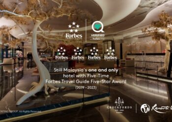 Enjoy A Luxurious Staycation At This Award-Winning 5-Star Hotel With ...