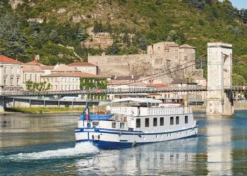 belmond afloat in france | Serendib Escapes