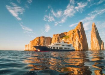 Abercrombie and Kent Antarctica Cruise: Learning Meets Luxury